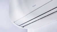 Narbild pa Daikin Comfora frontpanel
